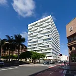 Homeforguest Modern Apartment In Las Canteras With Parking