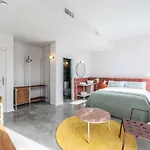 Madrid Live Coworking - Self Service -