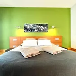 Beautiful 5-Bed Villa In Playa Blanca