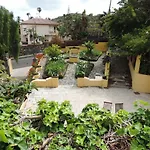 Bellasombra Suites
