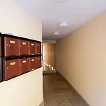 Apartamento frente al Puerto de Candelaria a 20 metros de la playa.