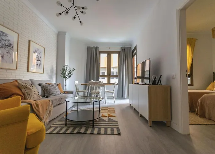 City Center Nearby The Beach +3Bed +2Bath +Wifi