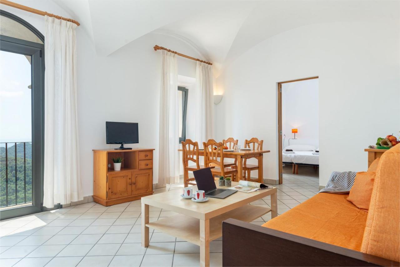 Hotel Petit Hostatgeria Sant Salvador 3*