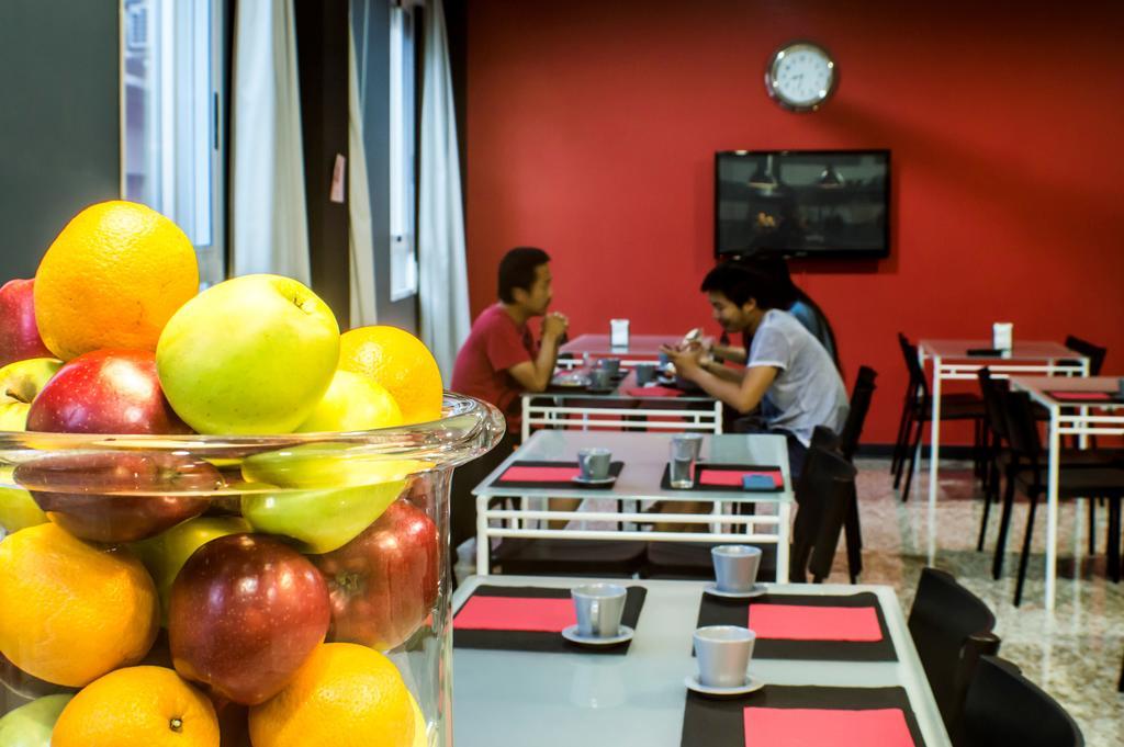 Quart Youth & Hostal