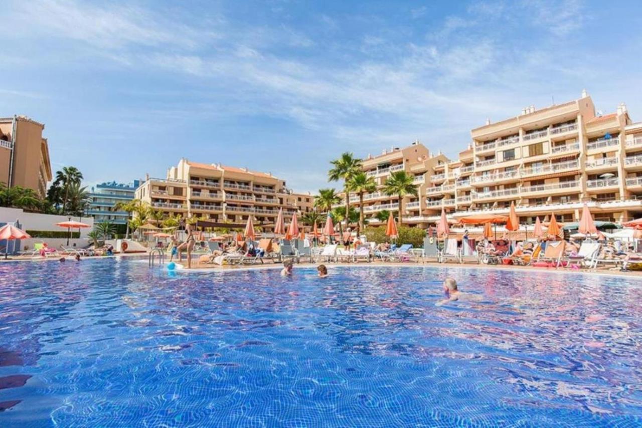 Two Bedroom In Beachfront Complex With Pool In Playa De Americas.