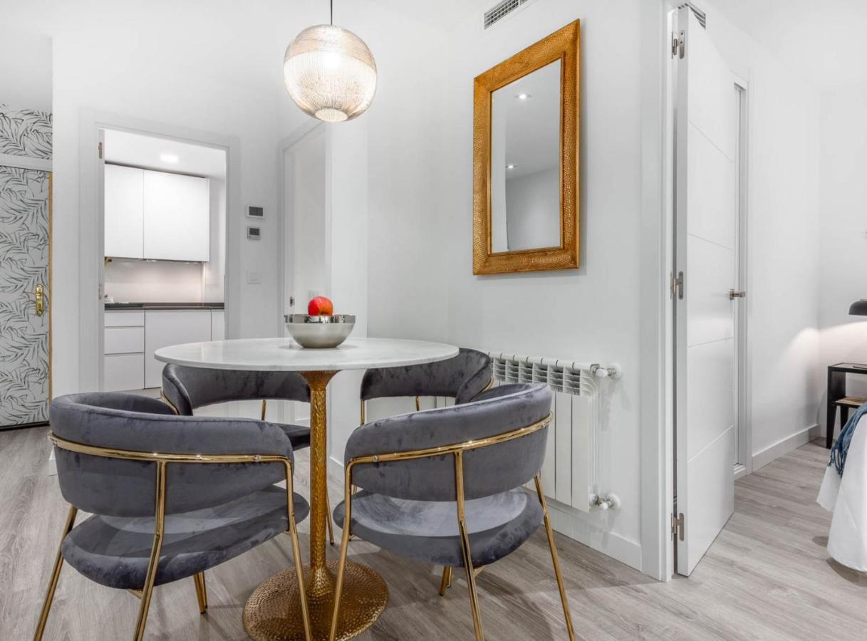 Huertas Iii Apartment