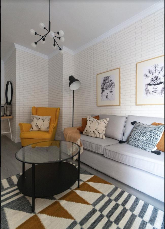 Center Nearby The +3bed +2bath +wifi *