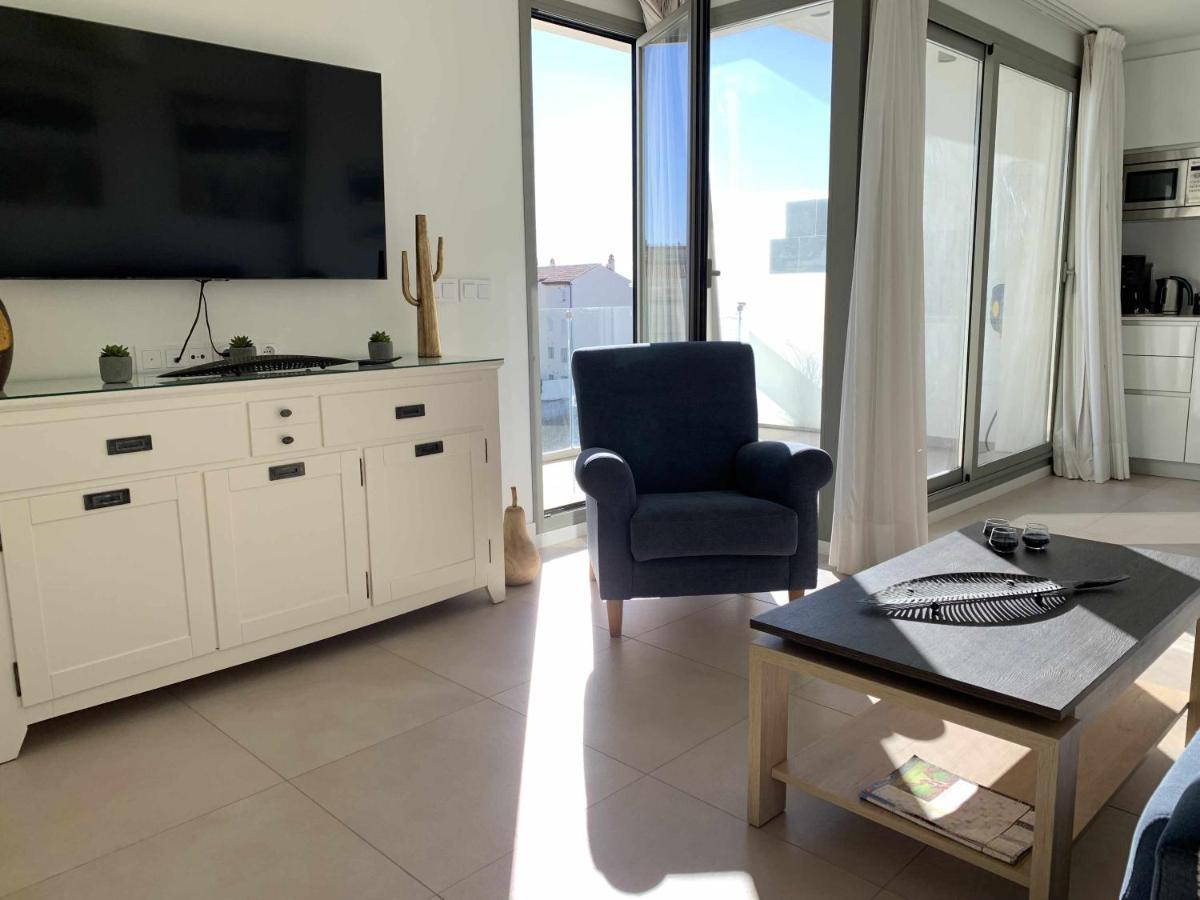 Elegant Penthouse With Sea Views In Torrox