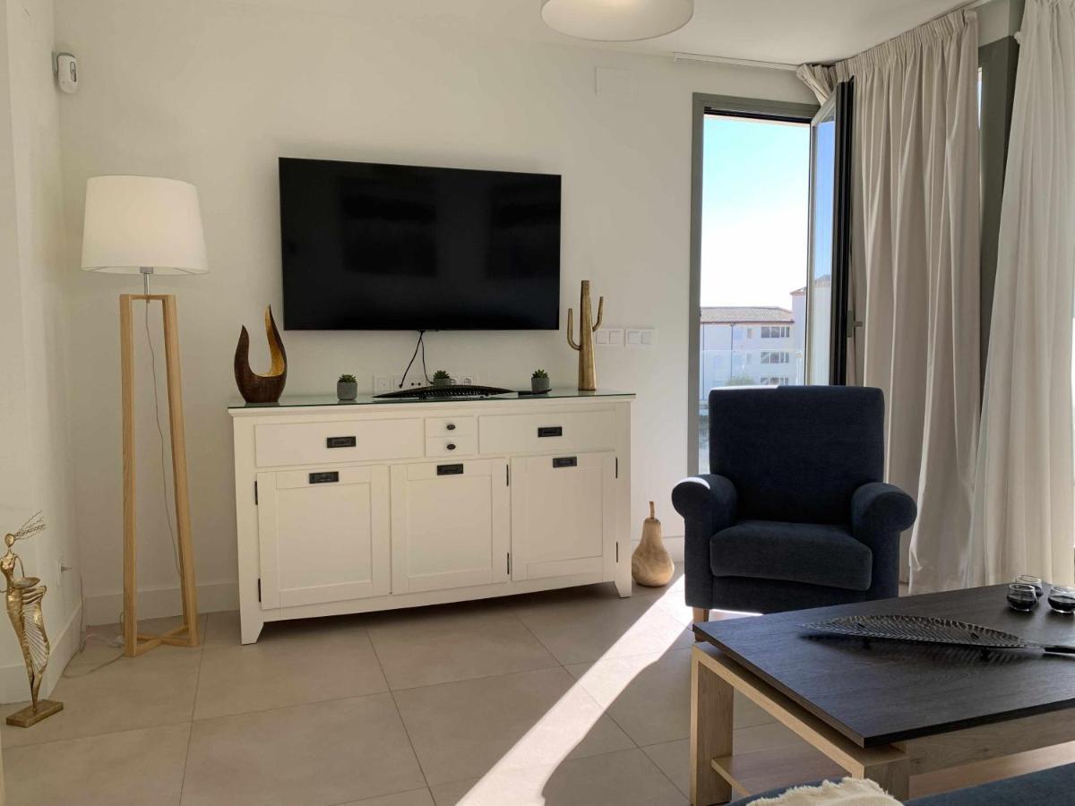 Elegant Penthouse With Sea Views In Apartment Torrox