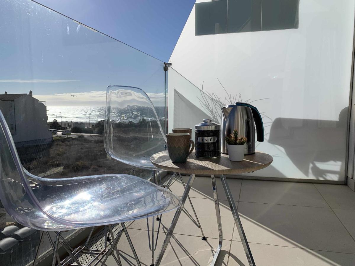 Apartment Elegant Penthouse With Sea Views In
