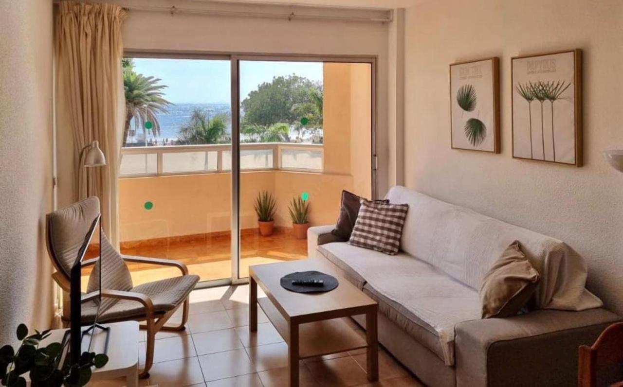 Durazno Sur 103 * El Medano (Tenerife)