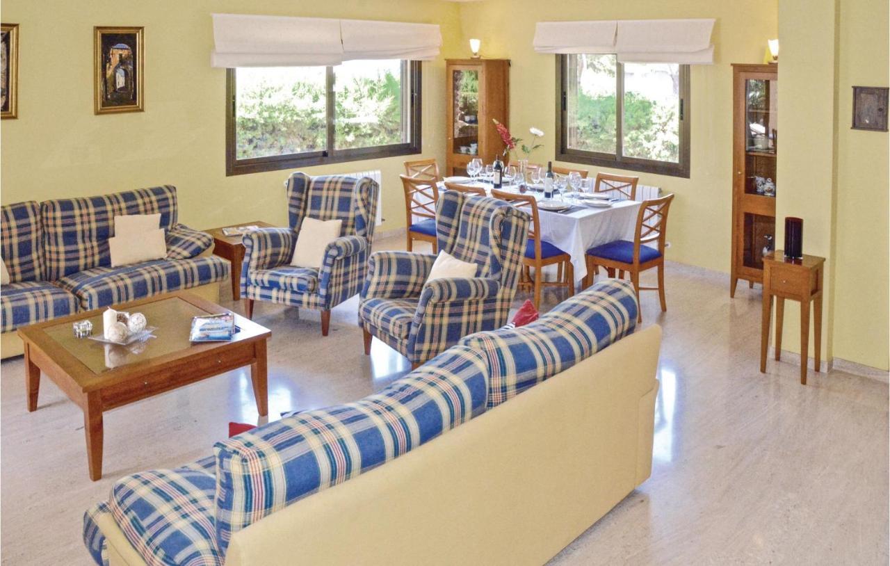 Cozy In Bahia Azul-badia Blava With Kitchen Сasa de vacaciones *