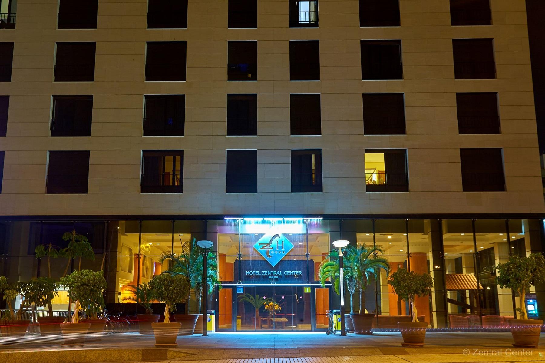 Hotel Zentral Center - Adults Only