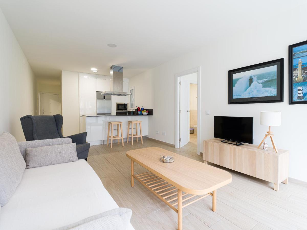 Homeforguest Modern In Canteras With Parking Apartment