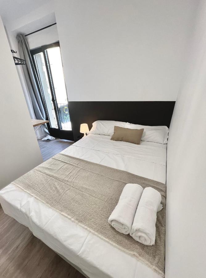 Casa De Huespedes Mi Lla Guest house Madrid
