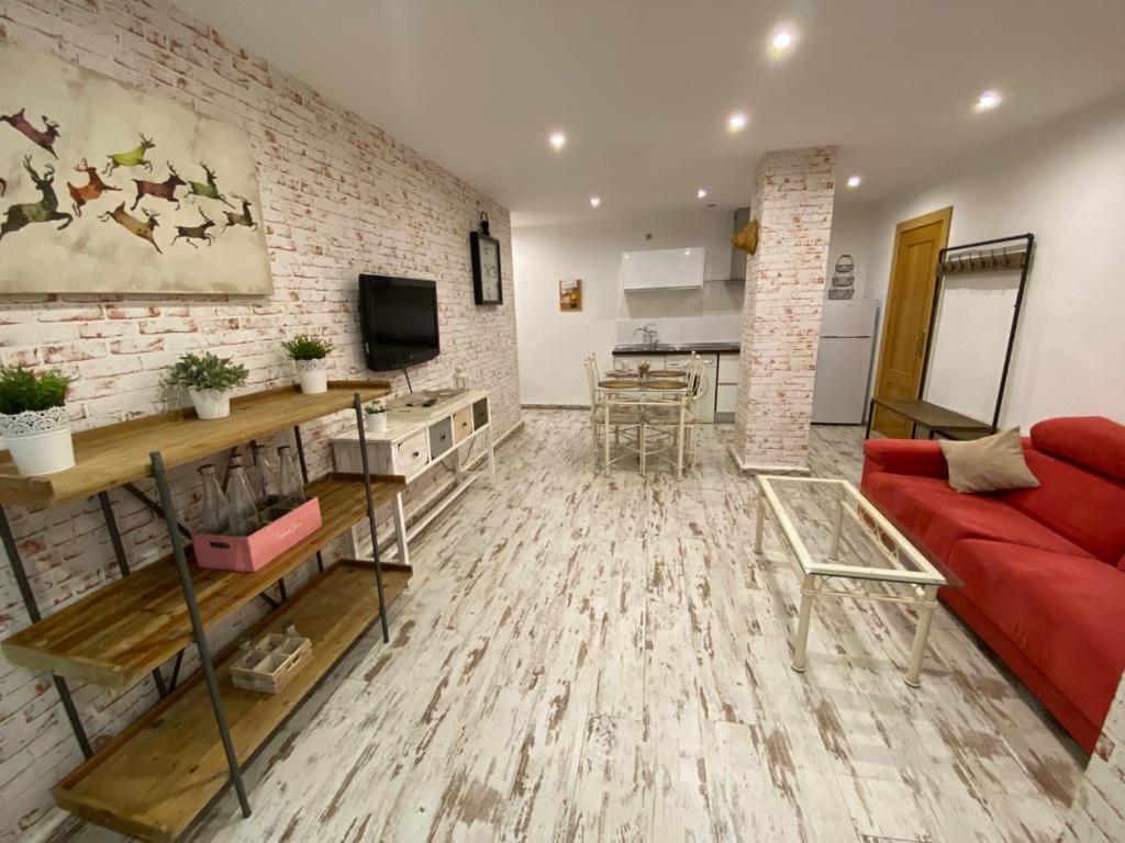 Apartment Palace *