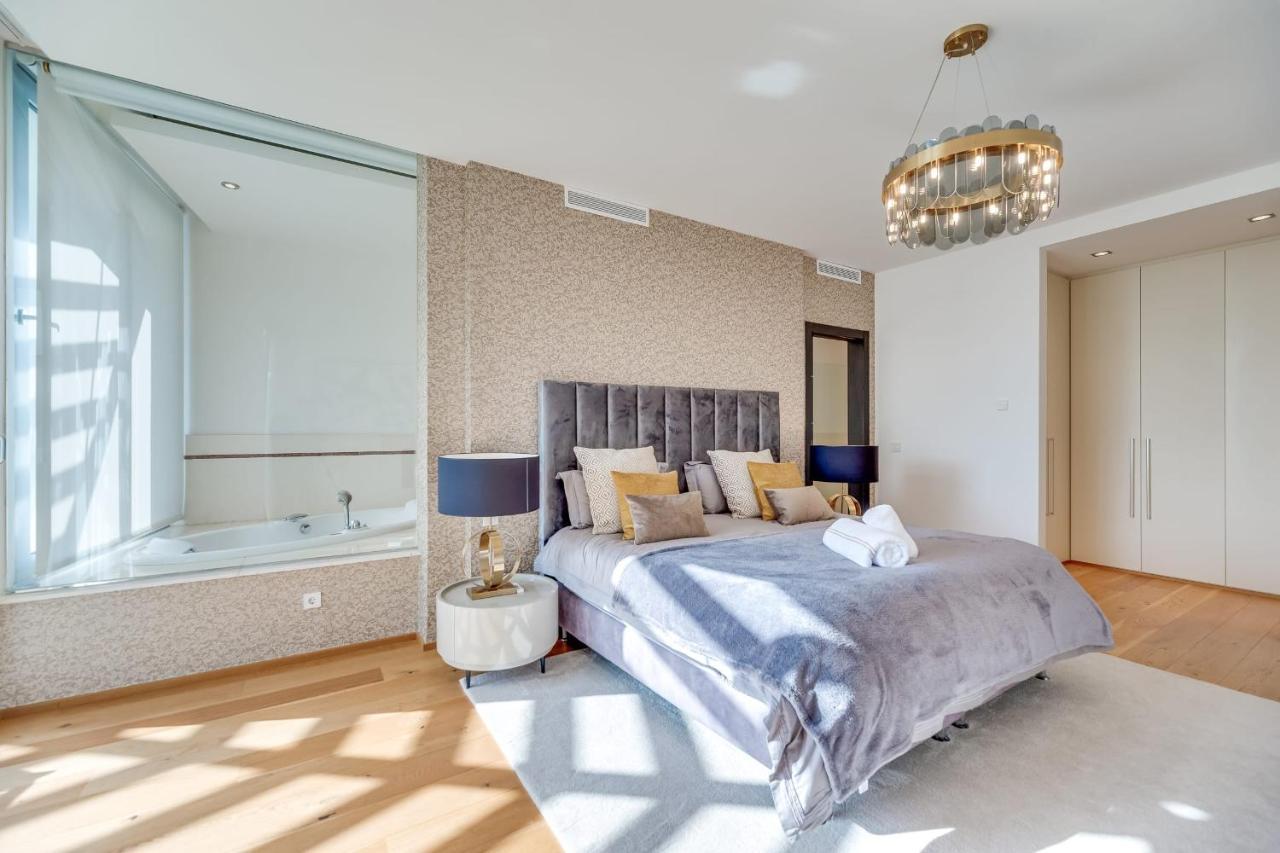 About Meisho Hills Villa