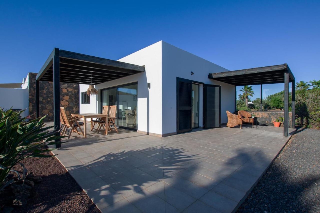 Heated & Shared Pool Matriana 36b, North Shore *