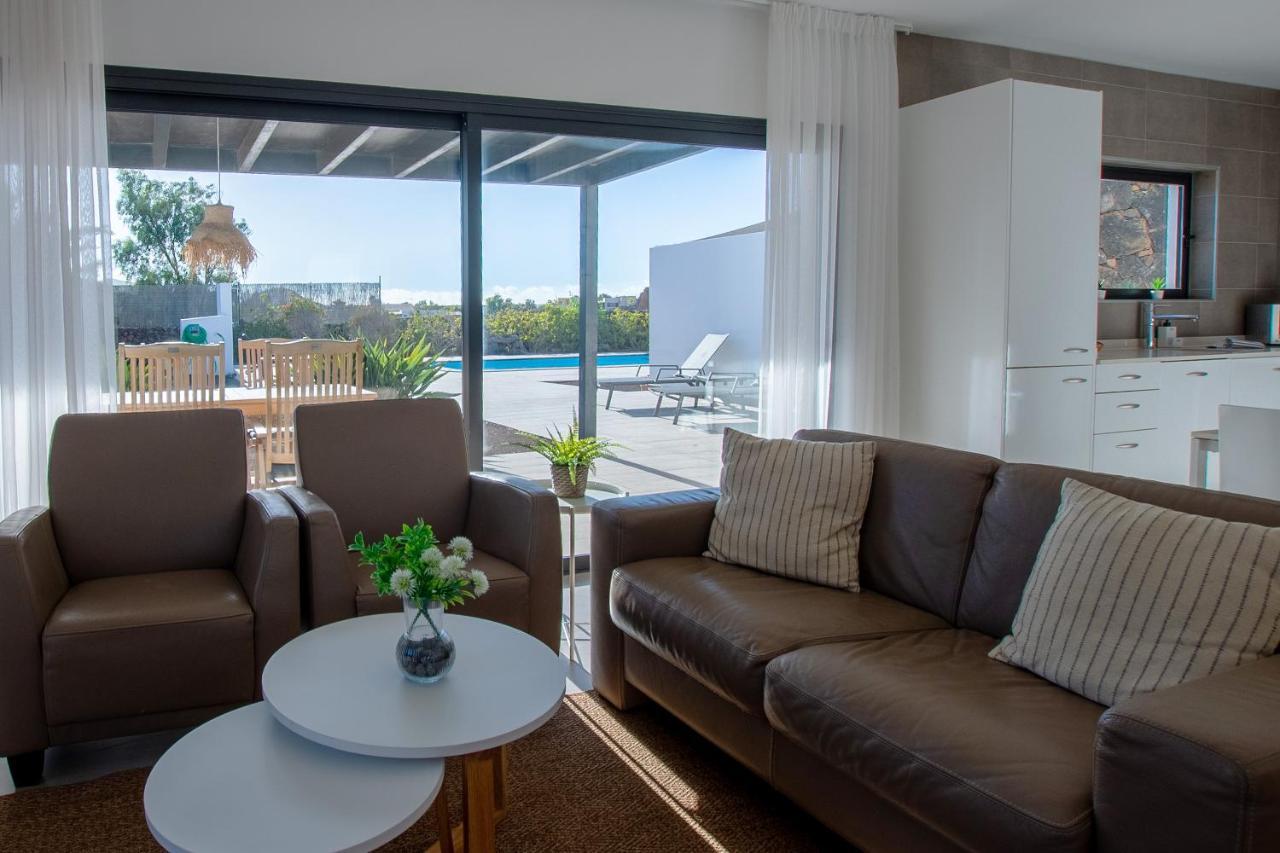Heated & Shared Pool Matriana 36b, North Shore La Oliva