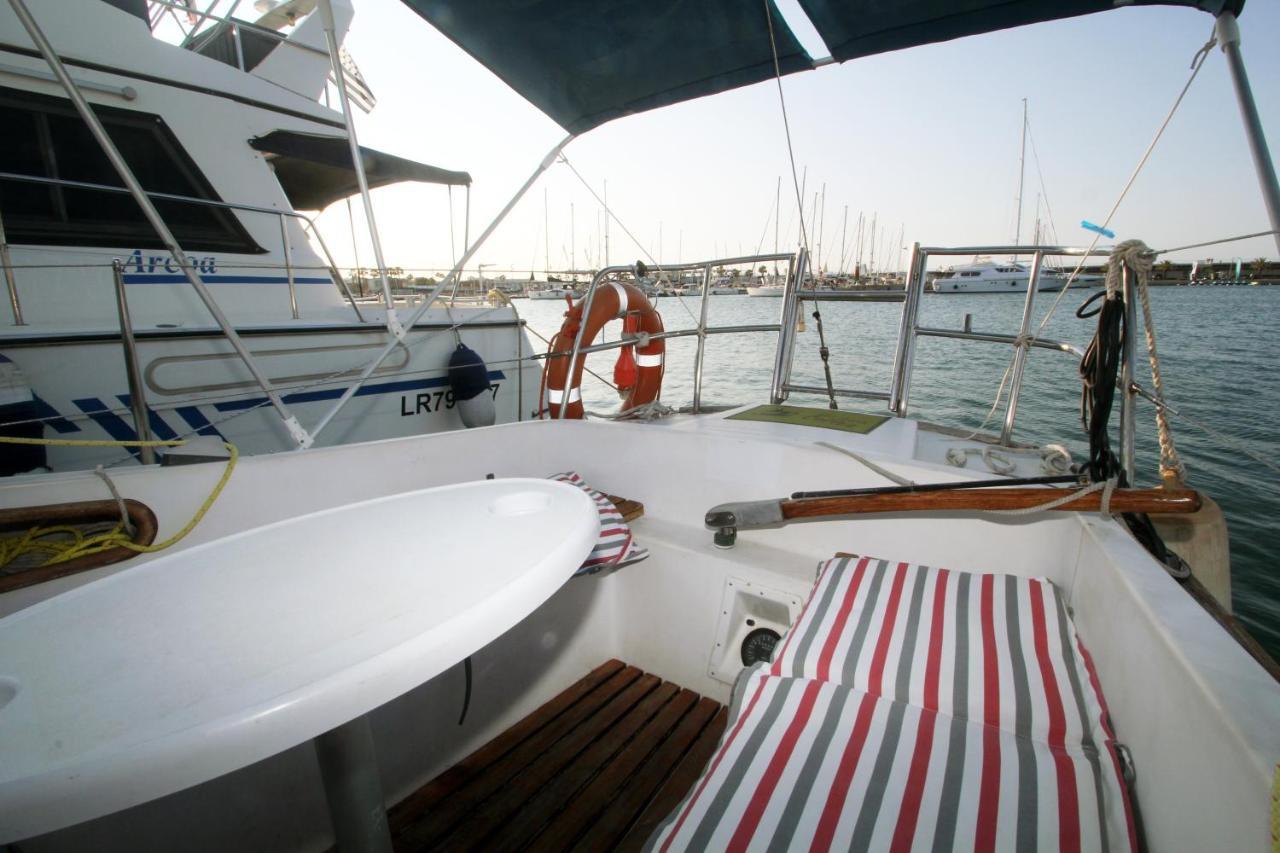 Hospedate En Un Velero En La Marina Sur De Hotel en barco Valencia