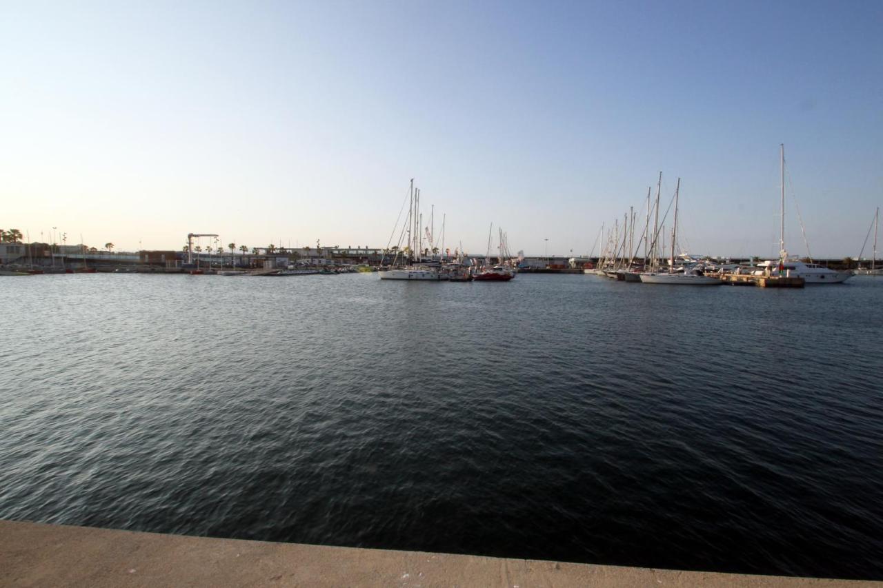 Hospedate En Un Velero En La Marina Sur De Hotel en barco Valencia