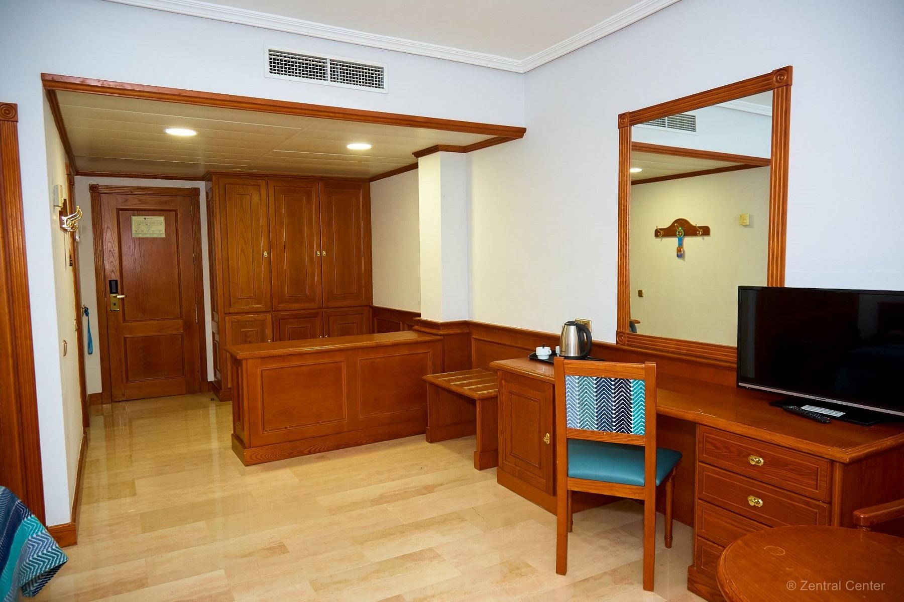 Zentral Center - Adults Only Hotel 4*