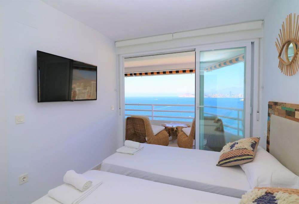 Luxurious 2-bedroom With Stunning Views, 1st Line On Levante Beach, Benidorm