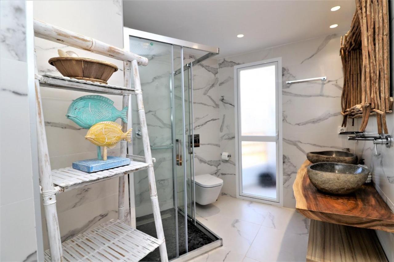 Luxurious 2-bedroom With Stunning Views, 1st Line On Levante Beach, *