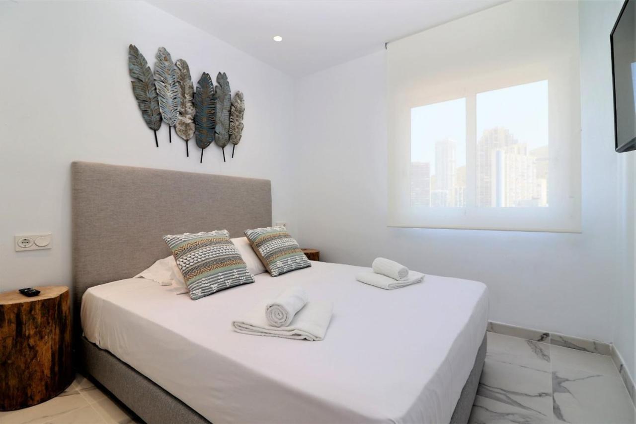 Apartment Luxurious 2-bedroom With Stunning Views, 1st Line On Levante Beach, Benidorm