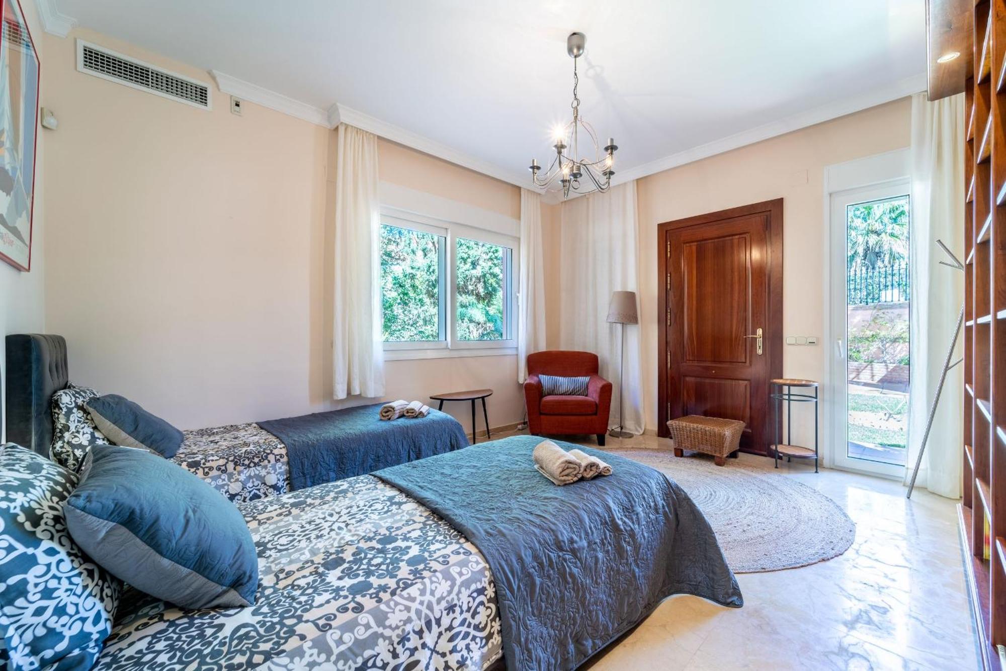 Beachside With Panoramic Sea Views Villa *