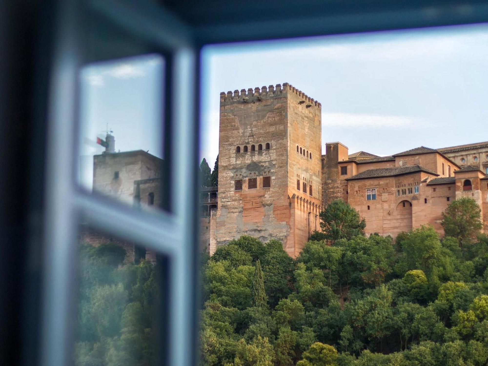 Chezmoihomes A Piece Of Heaven Over The Alhambra Apartment Granada