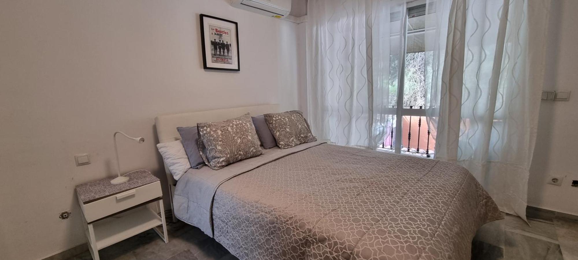 4 Bed House With Pool Walk To Puerto Banus Fast Internet Сasa de vacaciones *