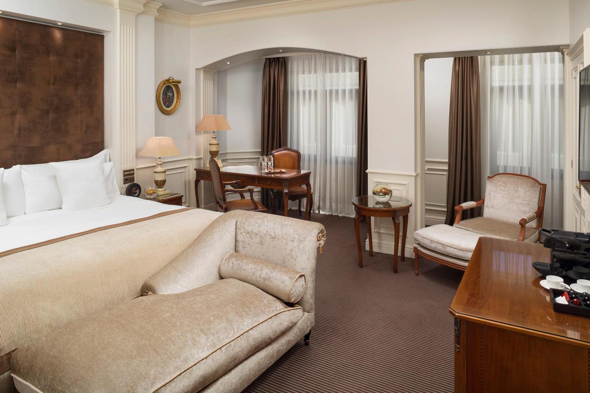 Fenix Gran Meliá - The Leading Of The World