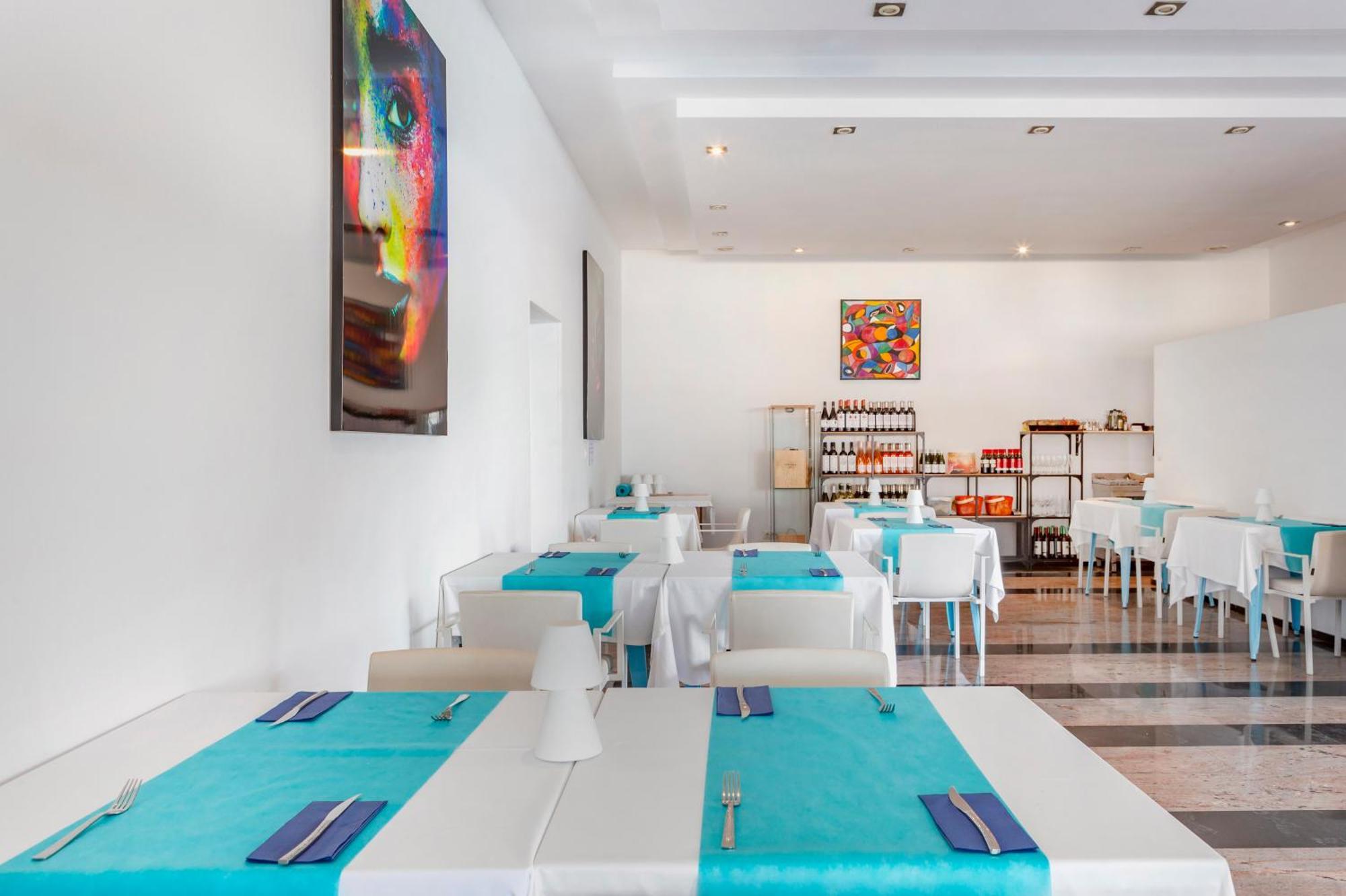 Apartahotel Club Cala Blanca