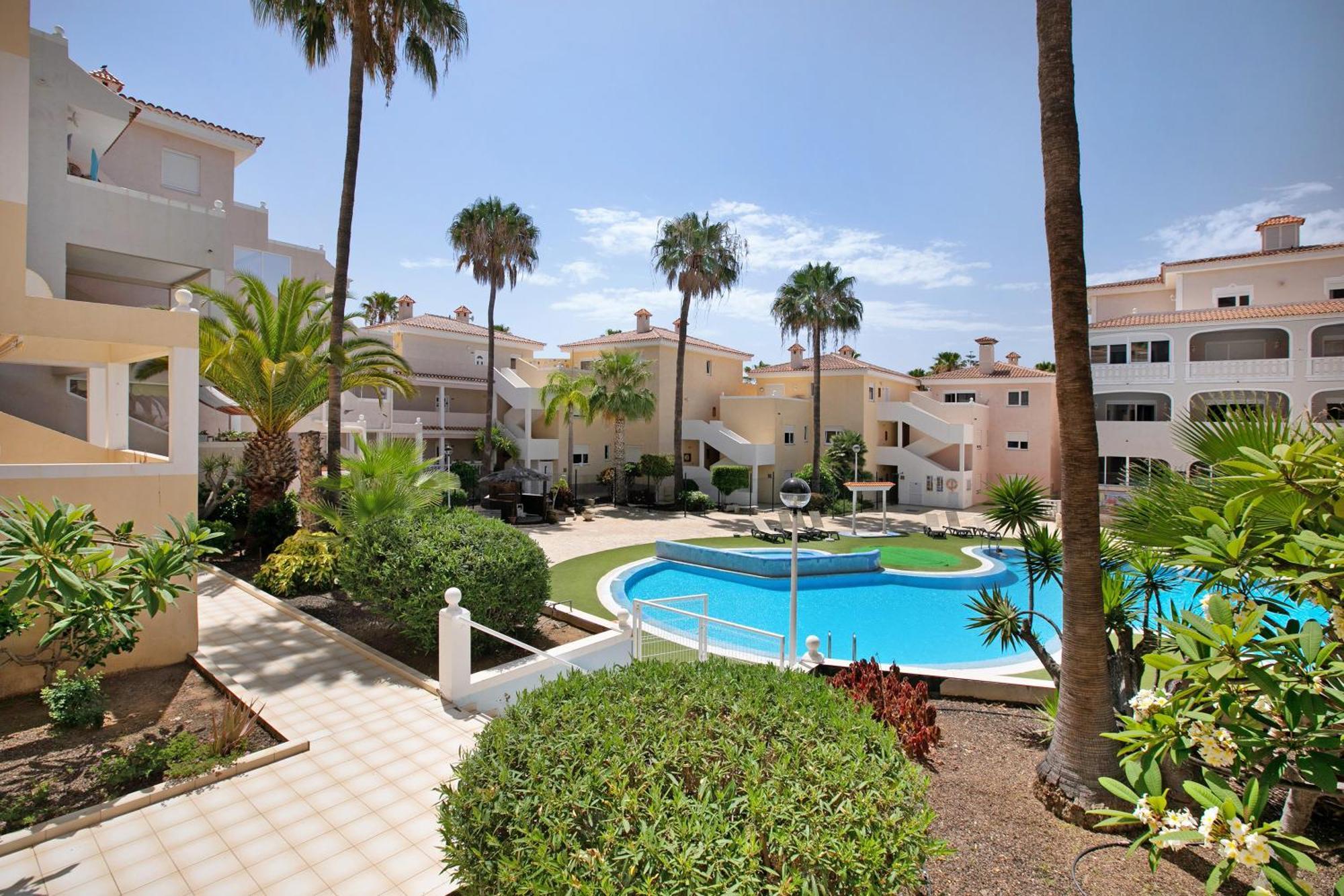 Apartment Breeze Island