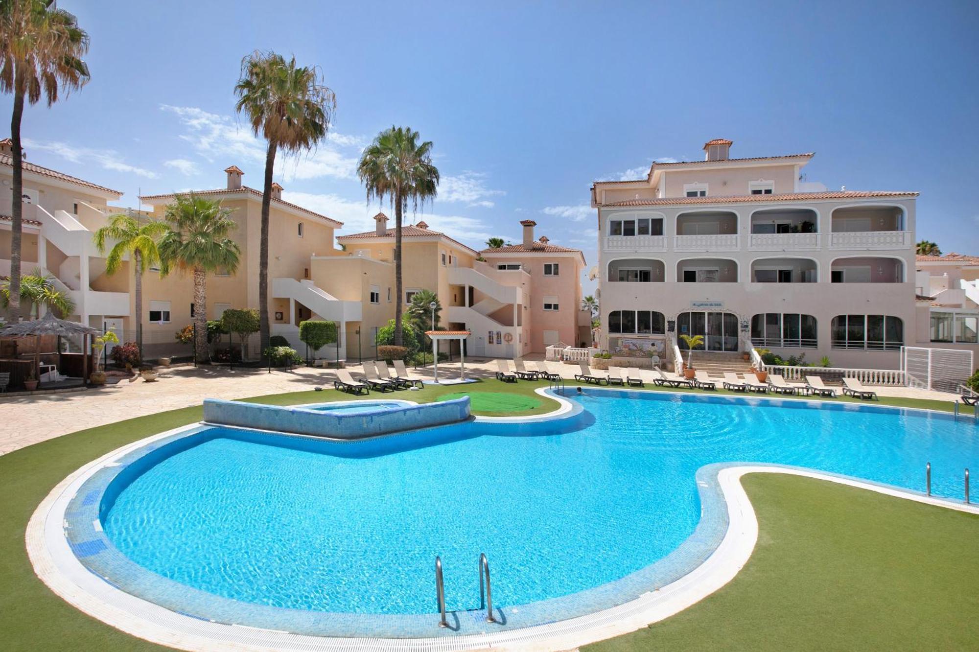 Breeze Island Apartment Chayofa