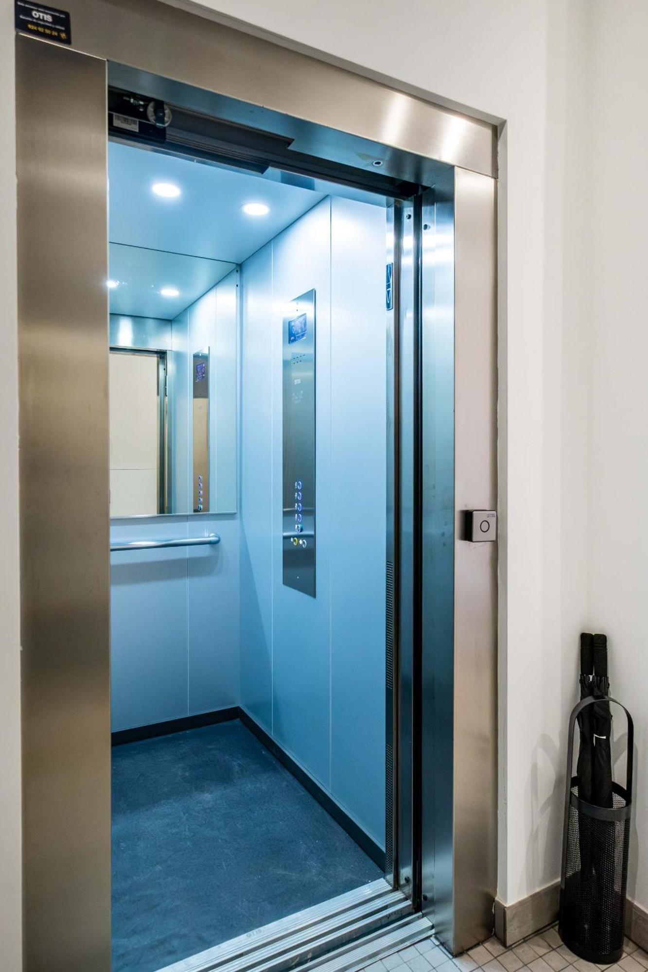 Apartamento Well Lit And Creatively Designed Valencia