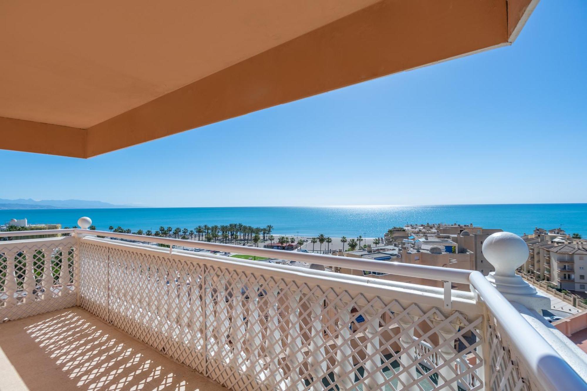 Parasol Garden Hotel 4*