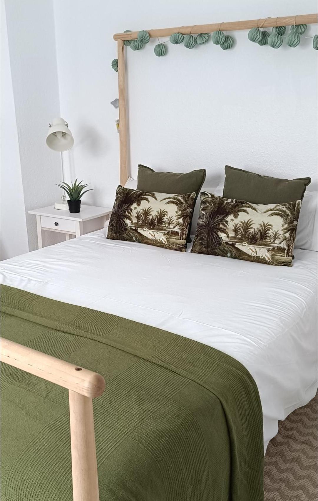 Center Nearby The +3bed +2bath +wifi Apartment