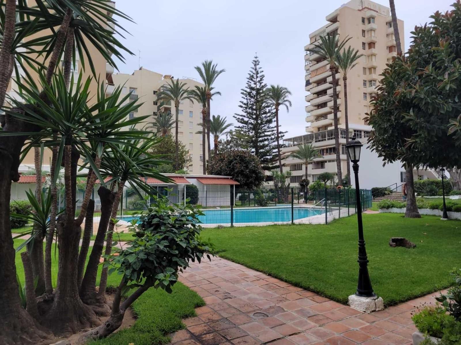 Sunny Aloha Apartamento