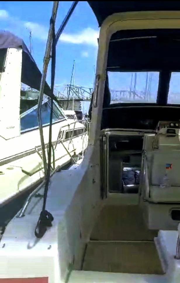 El Barco De Las Fiestas Botel *