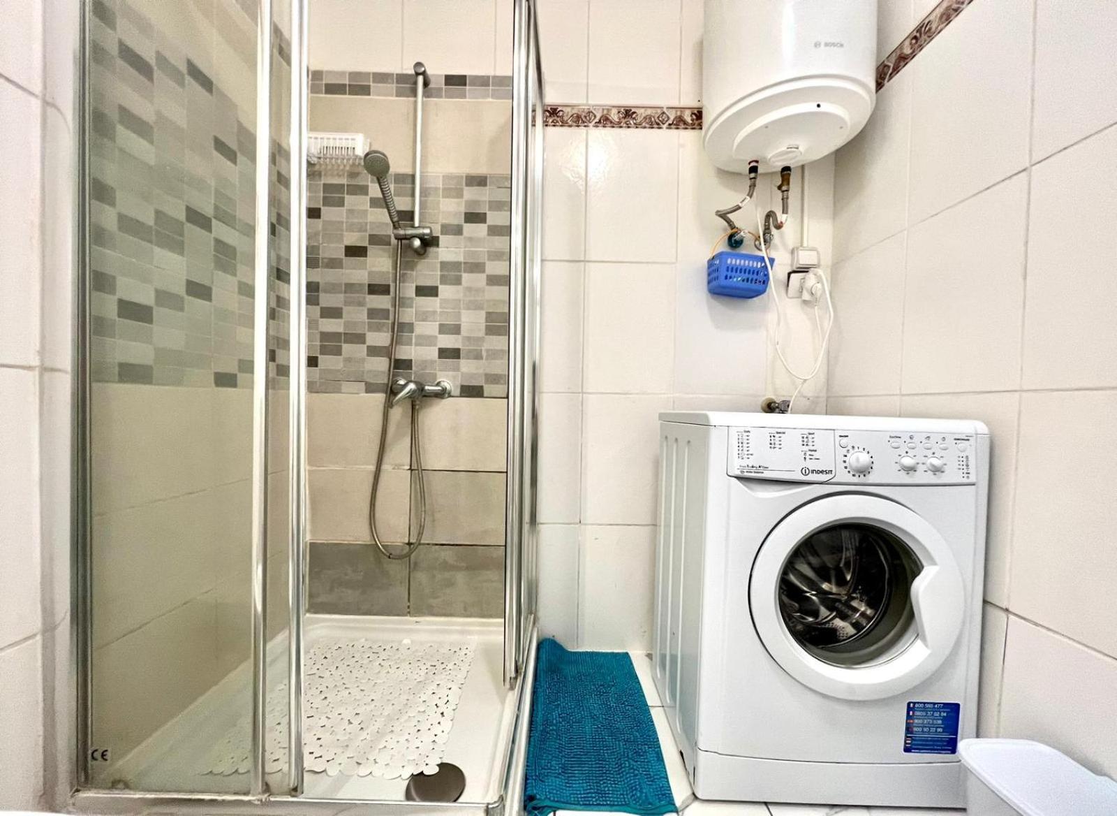Apartment Lovely With Pool And Wifi