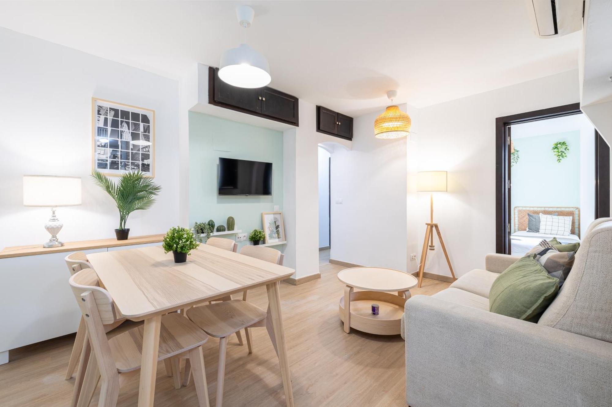 Holidays2malaga Guindos 500 Mts From And Promenade Apartment Malaga