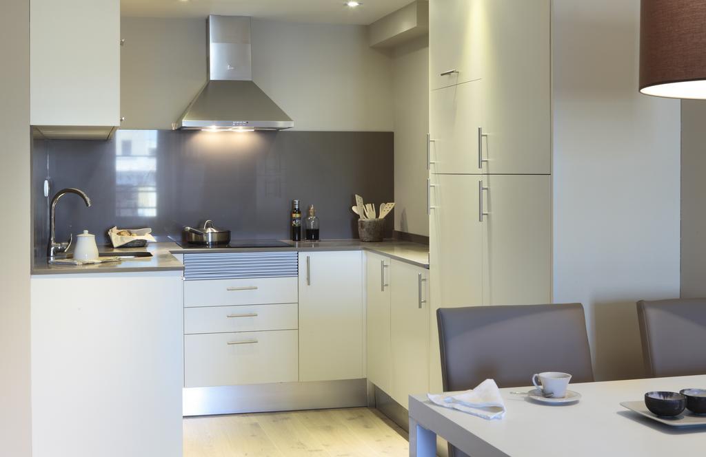 Rambla 102 Apartment *
