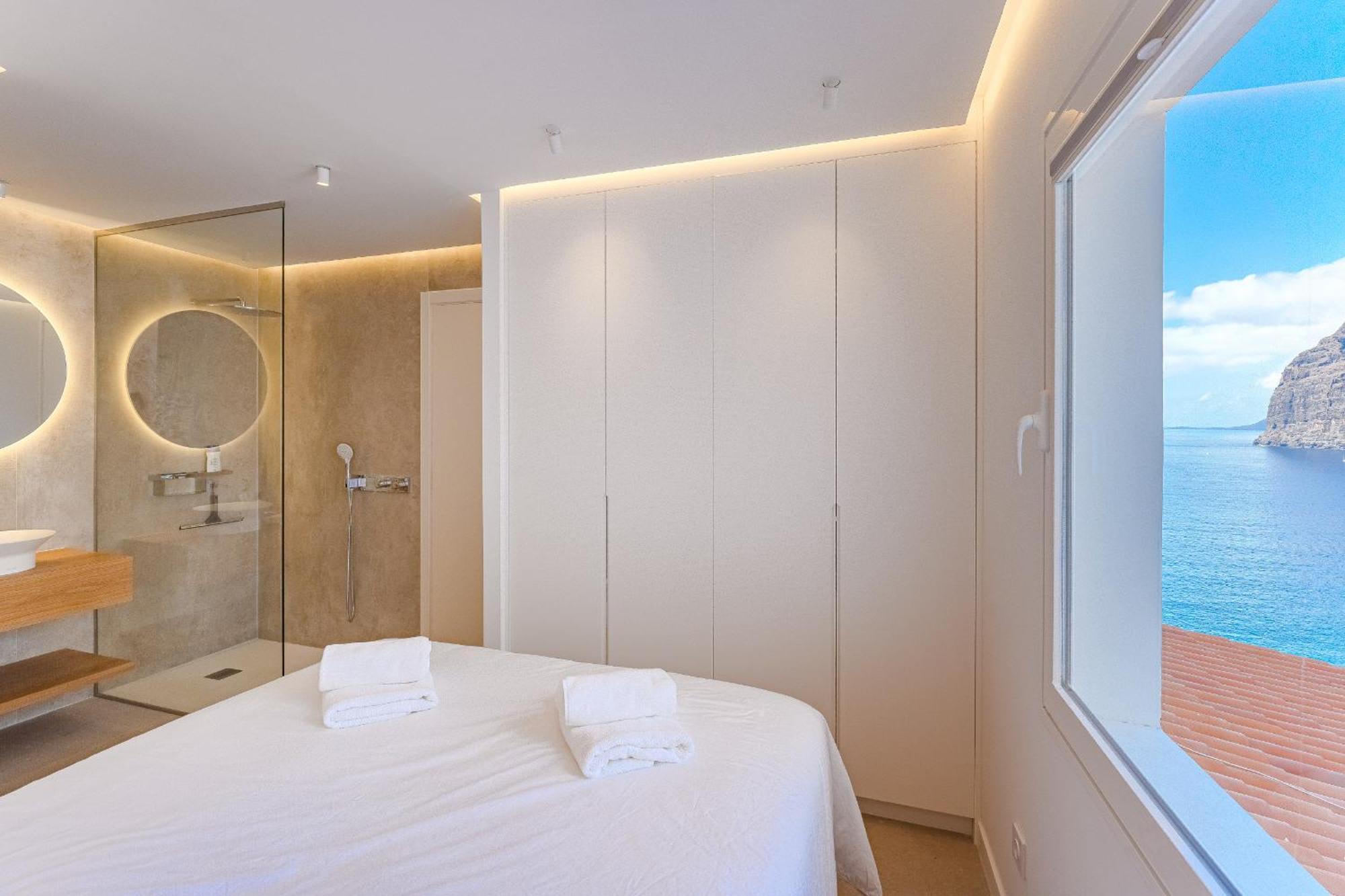 Apartment Blue Haven - Ocean View Penthouse With Jacuzzi And Pool