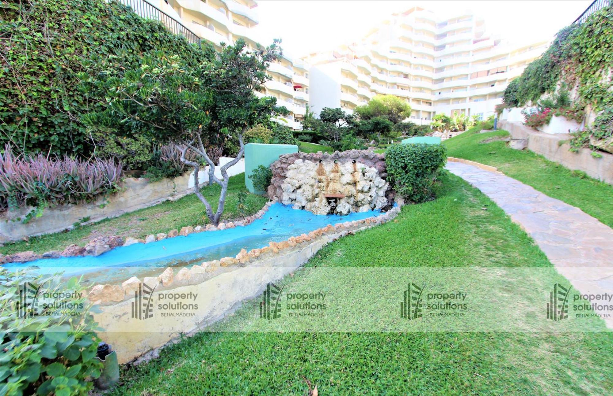 Benalbeach 207- Primera Linea De Playa - Piscina Abierta Todo El Ano Apartment *