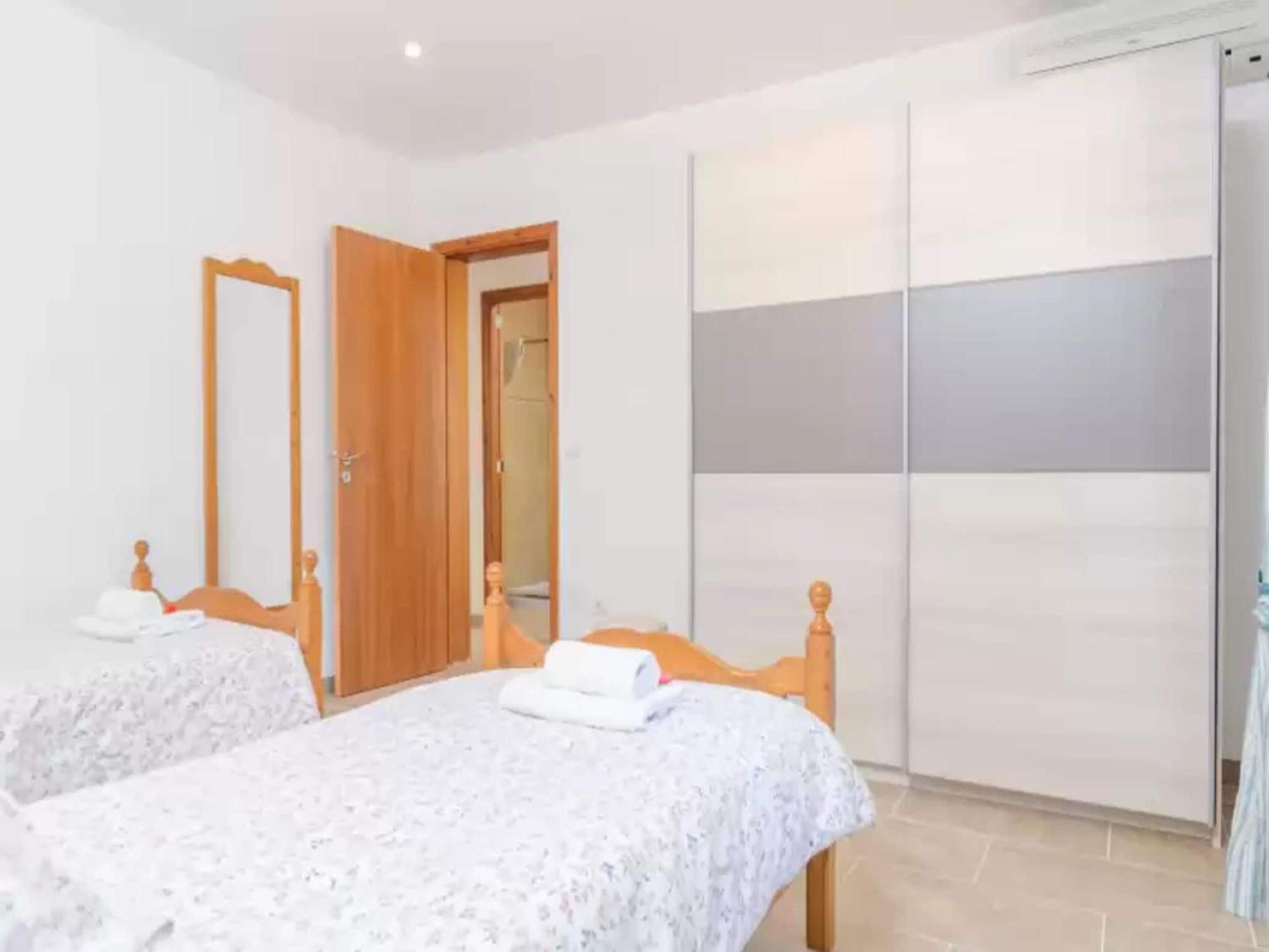 Villa With Private Pool In Cala Pi