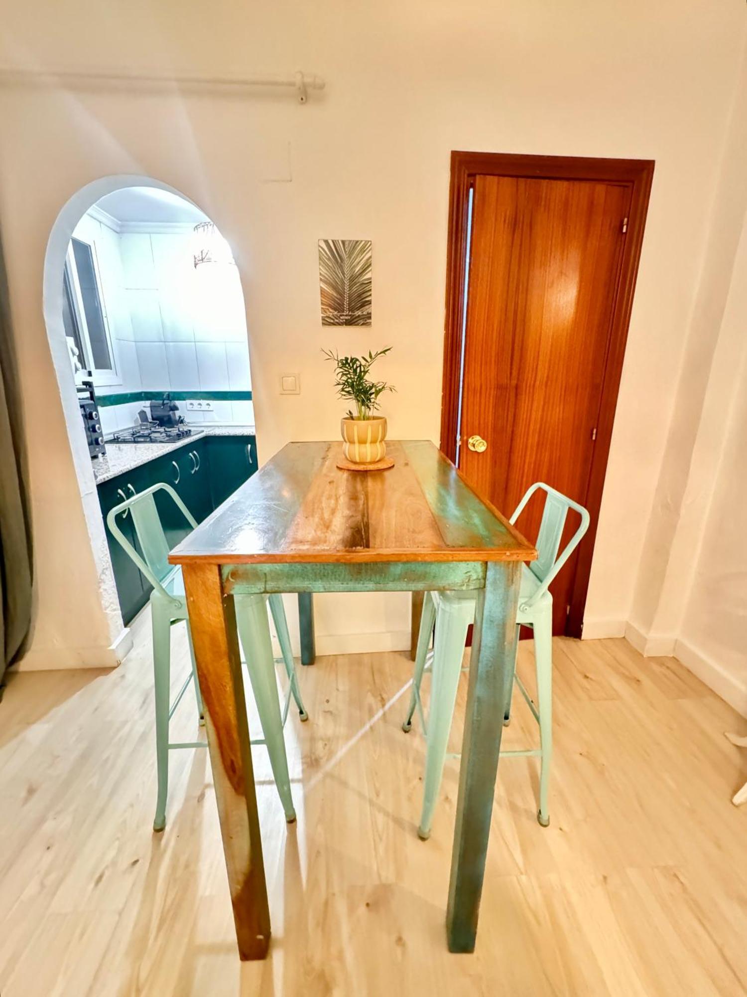 Cosy +netflix+24h Entry+silent Air Conditionning * Malaga