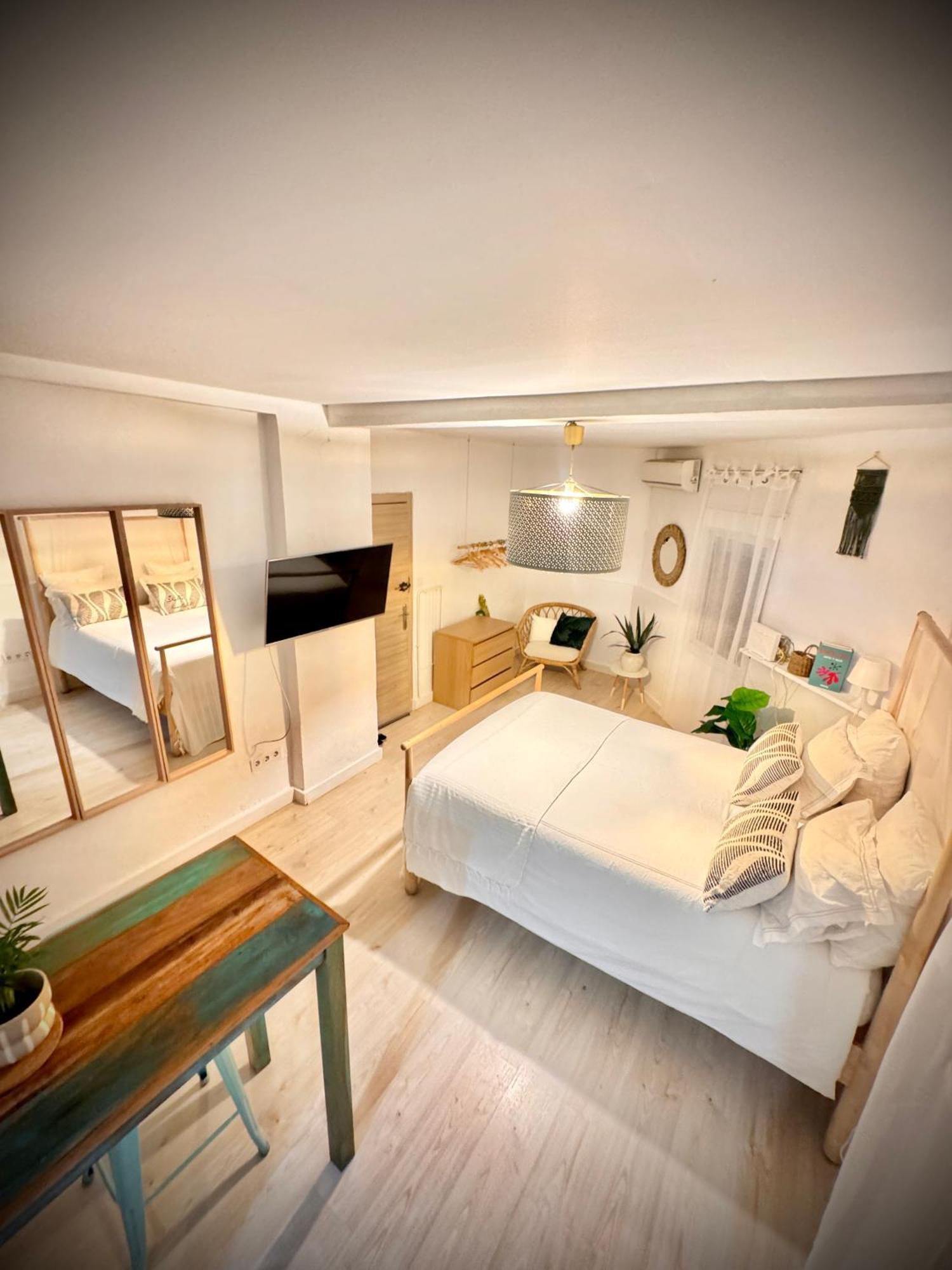 Cosy +netflix+24h Entry+silent Air Conditionning Apartment