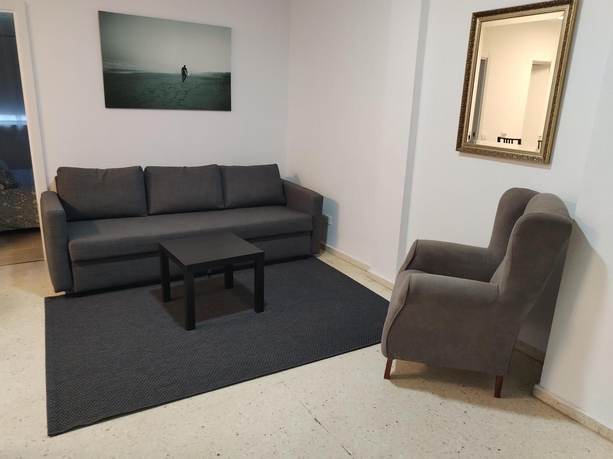 Sol B Free Parking Apartment
